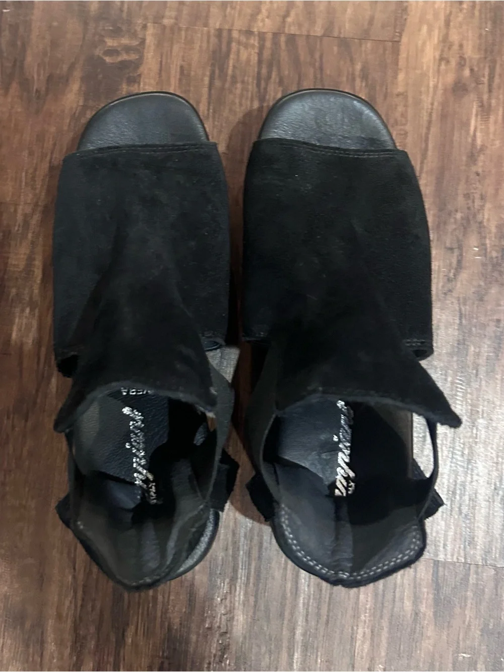 PIAMPIANI Made in Italy! 🇮🇹Black Suede Platform Sandals Size 37/7. Never worn!